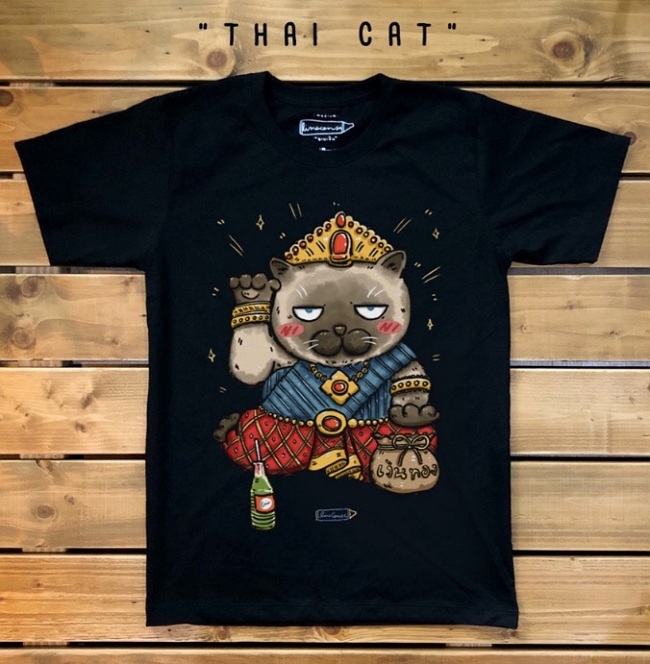 Сиамский кот на футболке